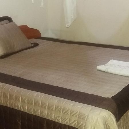 Kumunzi Backpackers Hostel Lusaka Exterior photo