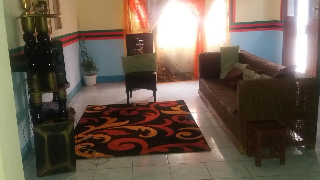 Kumunzi Backpackers Hostel Lusaka Exterior photo