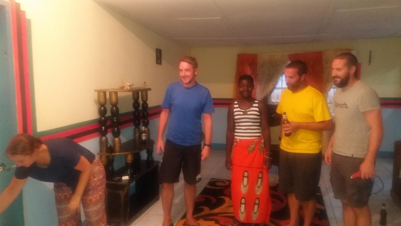 Kumunzi Backpackers Hostel Lusaka Exterior photo