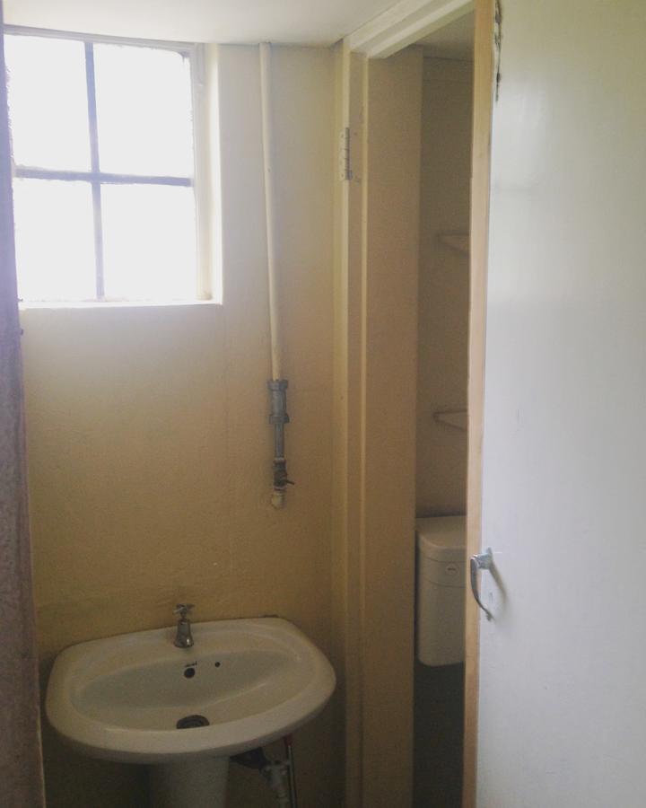 Kumunzi Backpackers Hostel Lusaka Exterior photo